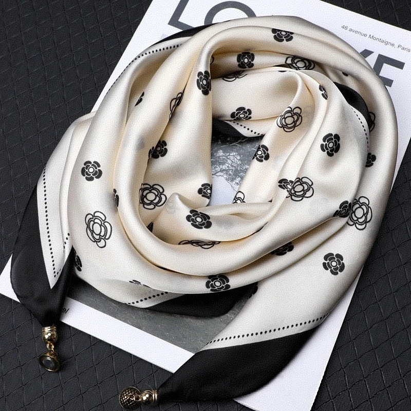 新款气质山茶花印花70方巾爆款女士围巾时尚洋气百搭磁吸扣丝巾