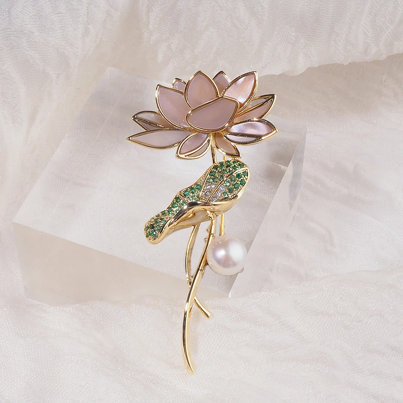 VELLICHOR 铜合金胸针 国风荷塘月色粉色荷花胸针女西装配饰
