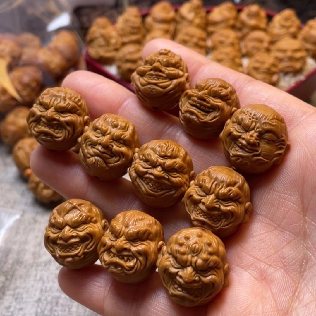 【闪购商品】橄榄核雕恶僧2.0