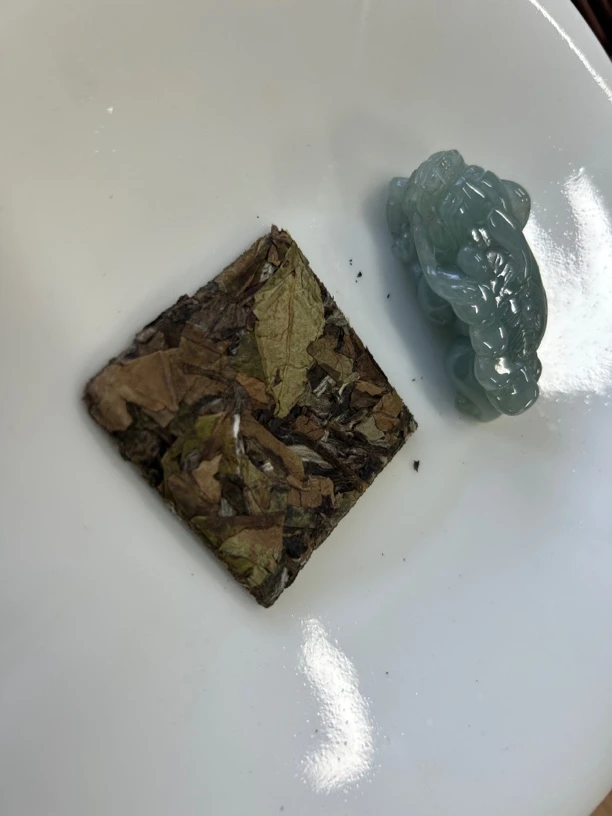 2018年福鼎老白茶饼干茶