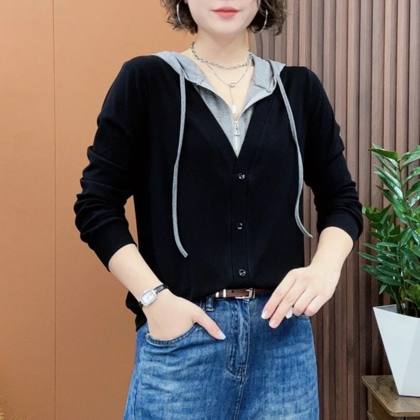时尚减龄拼色连帽半拉链设计显瘦百搭卫衣秋季上衣女
