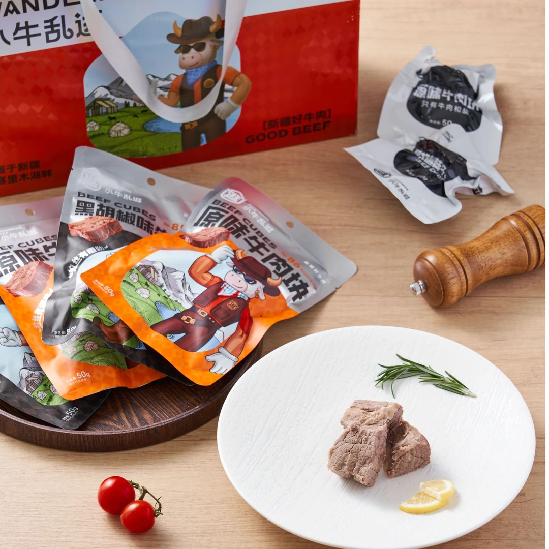 新疆直发牛肉块小牛乱逛黑胡椒味牛肉块拉丝有嚼劲85大卡50g/袋*3