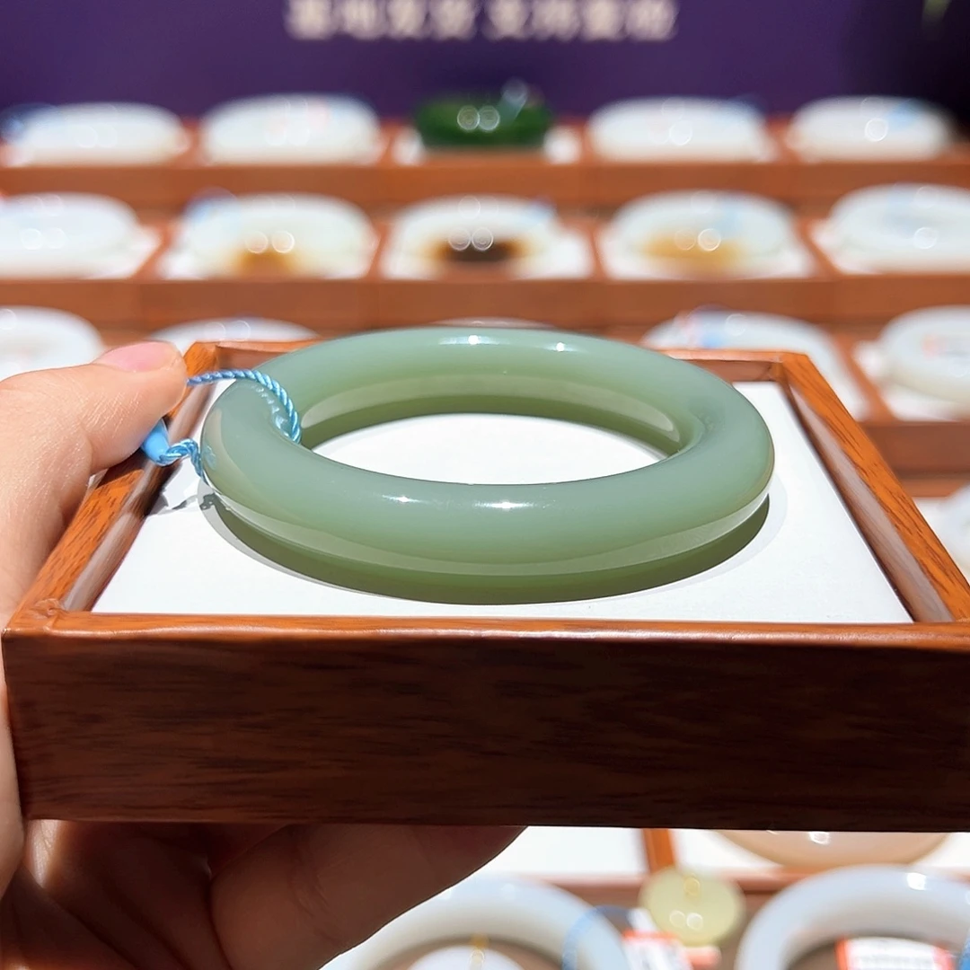 和田玉手镯未镶嵌5152