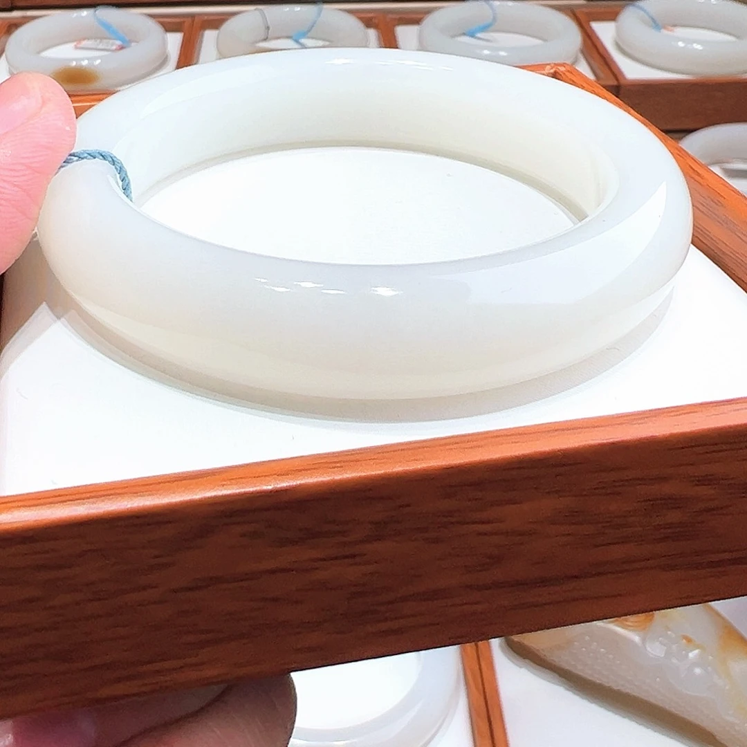 和田玉手镯59.60未镶嵌