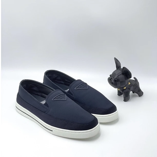 Prada 普拉达 藏蓝色三角标经典休闲时尚一脚蹬板鞋 40.5码 99新