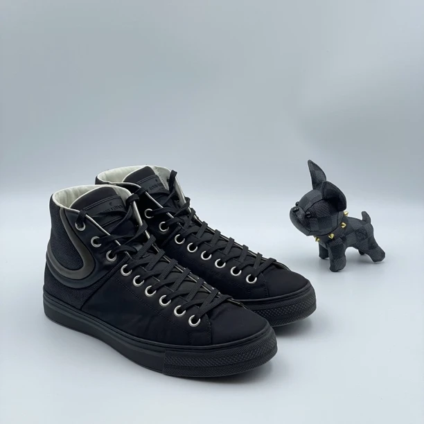 Louis Vuitton 路易威登黑色棋盘格布面时尚百搭高帮鞋 41码 97新