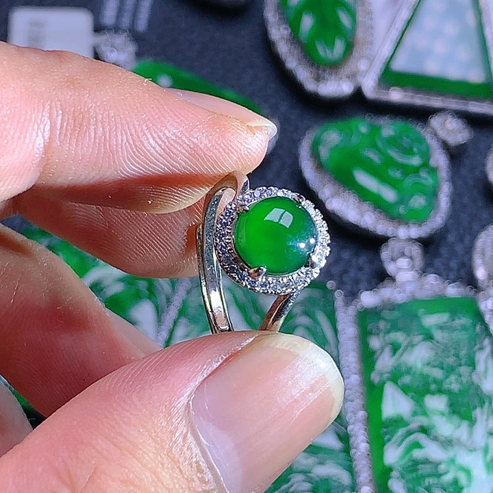 【闪购商品】翡翠颈饰未镶嵌翡翠