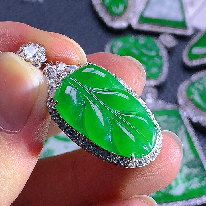 【闪购商品】翡翠颈饰未镶嵌翡翠