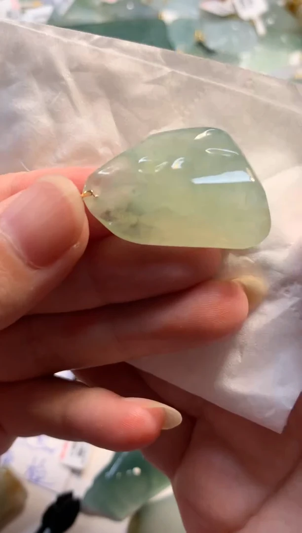 【闪购商品】翡翠颈饰18K金镶嵌吊坠