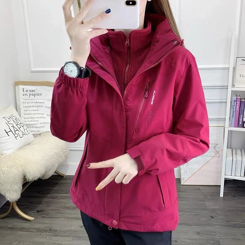 紫色冲锋衣外套女冬季2023新款加绒加厚中老年三合一可拆卸抓绒衣