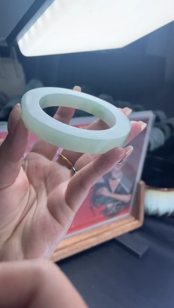 【闪购商品】定制翡翠手镯未镶嵌手镯DDQ/发一件