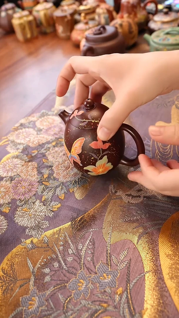 茶壶紫砂蝶恋花龙蛋