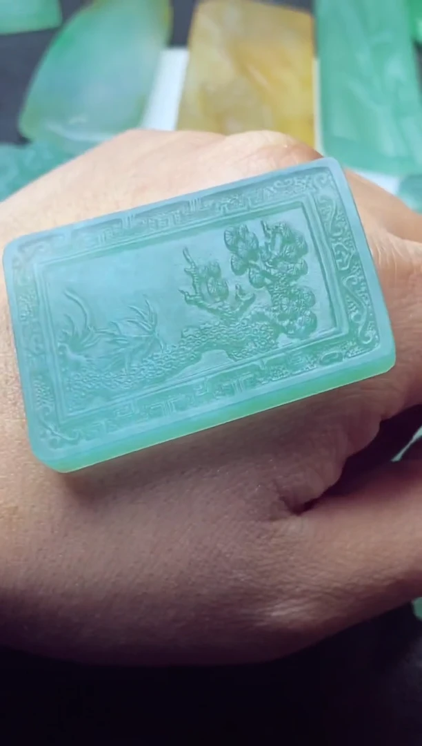 未镶嵌定制翡翠嗯****1嗯哼1991