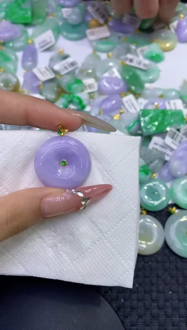 颈饰18K金镶嵌翡翠天然缅甸A货翡翠