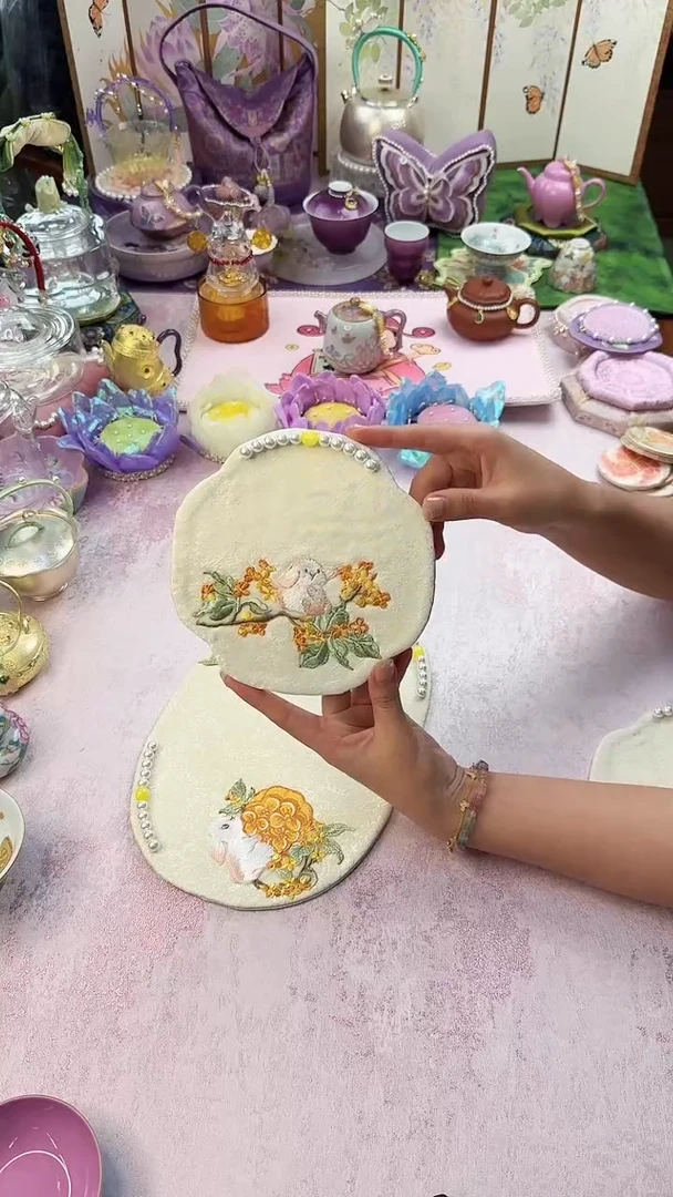 91桂花小兔如意钉珠杯垫