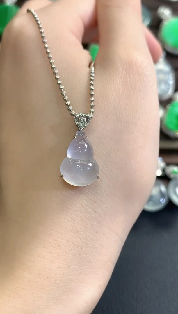 吊坠(不含链)18K金镶嵌翡翠秋日珠宝E10