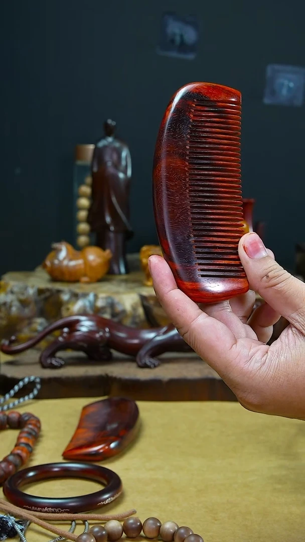 檀香紫檀（小叶紫檀）宇*梳子