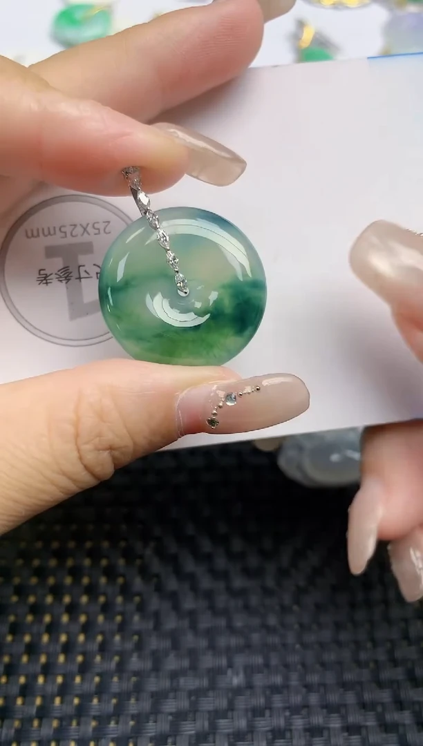 颈饰18K金镶嵌翡翠天然缅甸A货翡翠百元以上9元证书费自理