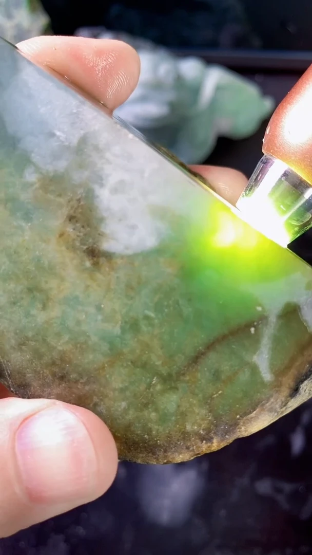 【闪购商品】翡翠颈饰未镶嵌250天然A货翡翠