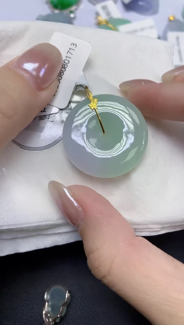 翡翠18K金镶嵌颈饰天然缅甸翡翠A货百元以上9元证书费自理