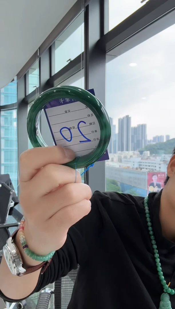 未镶嵌手镯石英质玉（非洲翠）60圈口  手镯手镯