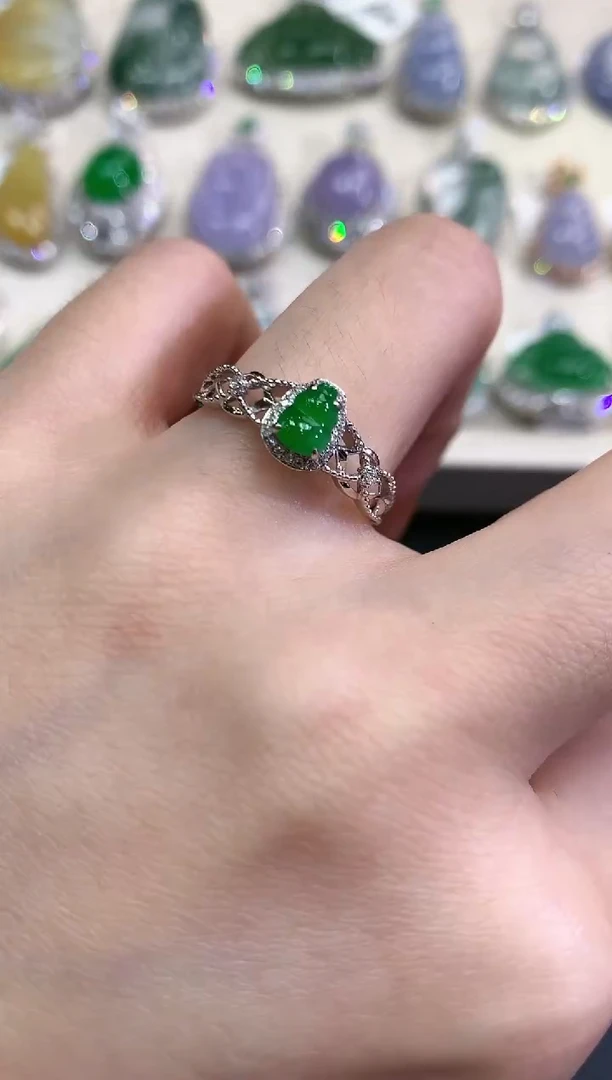 【闪购商品】翡翠戒指18K金镶嵌B48