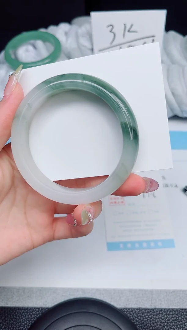 石英质玉手镯未镶嵌105-57.8