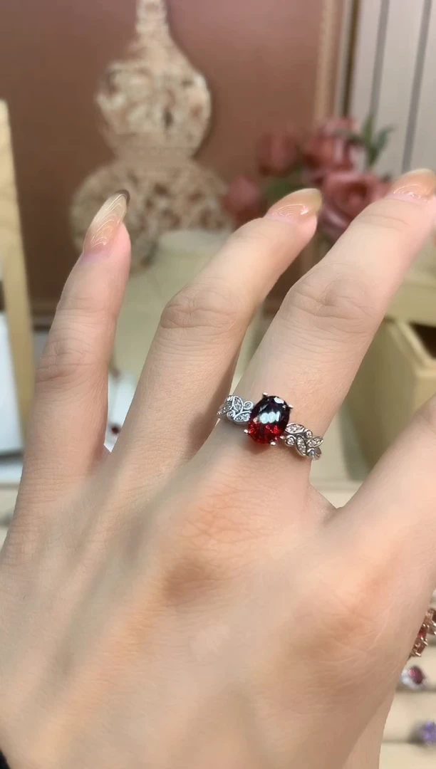 银S925镶嵌戒指石榴石石榴石
