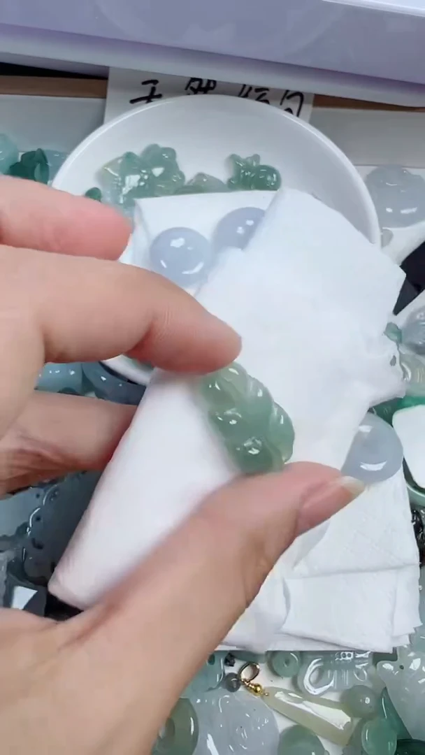 散珠翡翠127号链接，A货翡翠