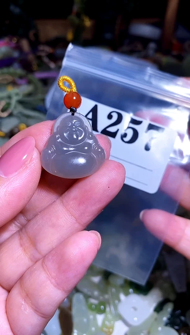 和田玉未镶嵌颈饰1