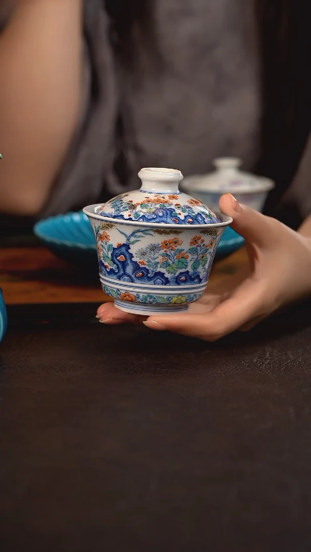 云霞珍藏五彩秋鸣马蹄盖碗
