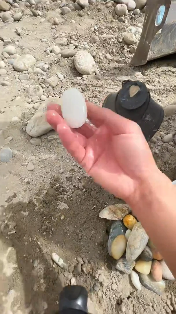 颈饰未镶嵌和田玉0015