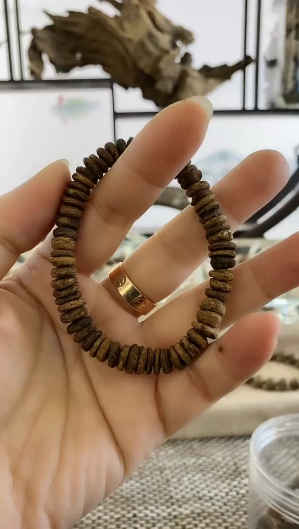 【闪购商品】沉香手串正区富森红土炭化料约9MM单圈