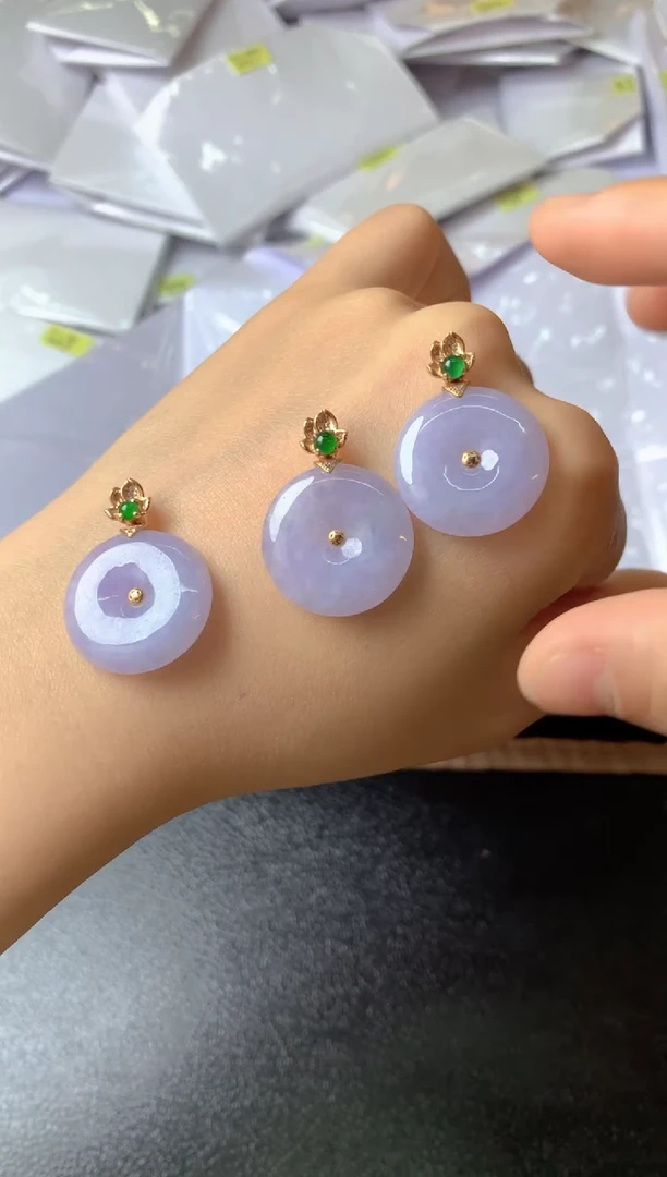 吊坠(不含链)18K金镶嵌翡翠吊坠多样性发一