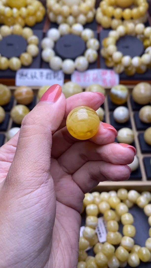 【闪购商品】琥珀裸石未镶嵌 大小姐珠宝严选81