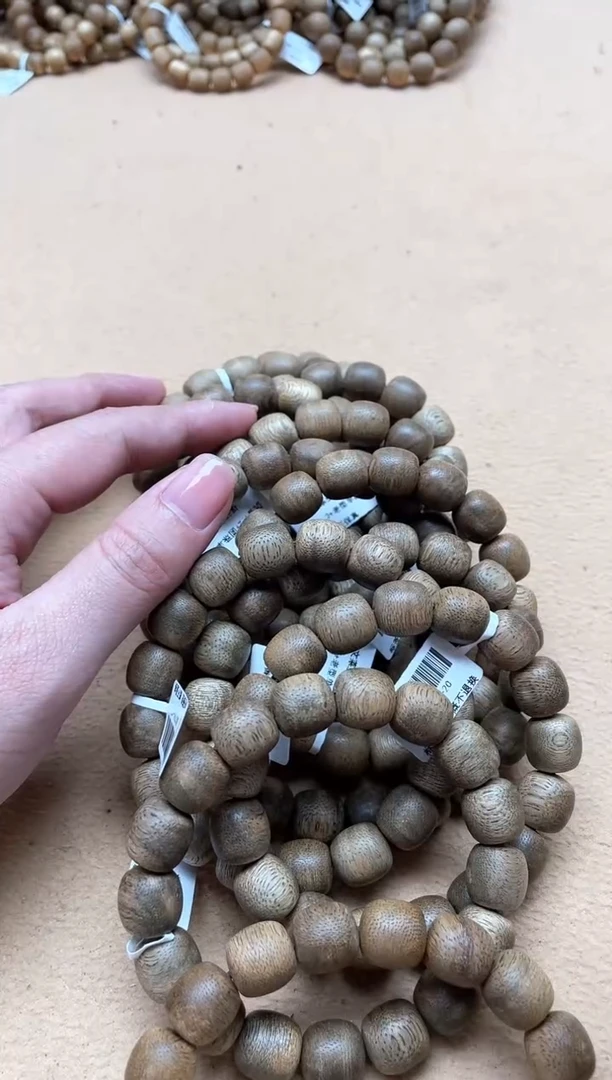 手串沉香文莱虫漏1.2+单圈多样性发其一