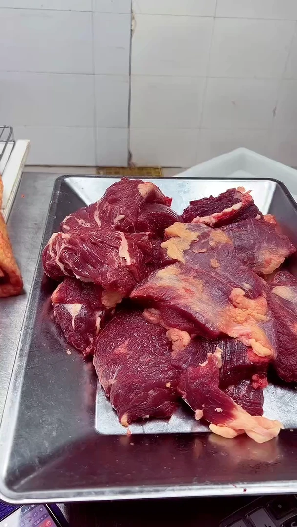 中国大陆12个月食用农产品罢**罢福利肉6.7斤