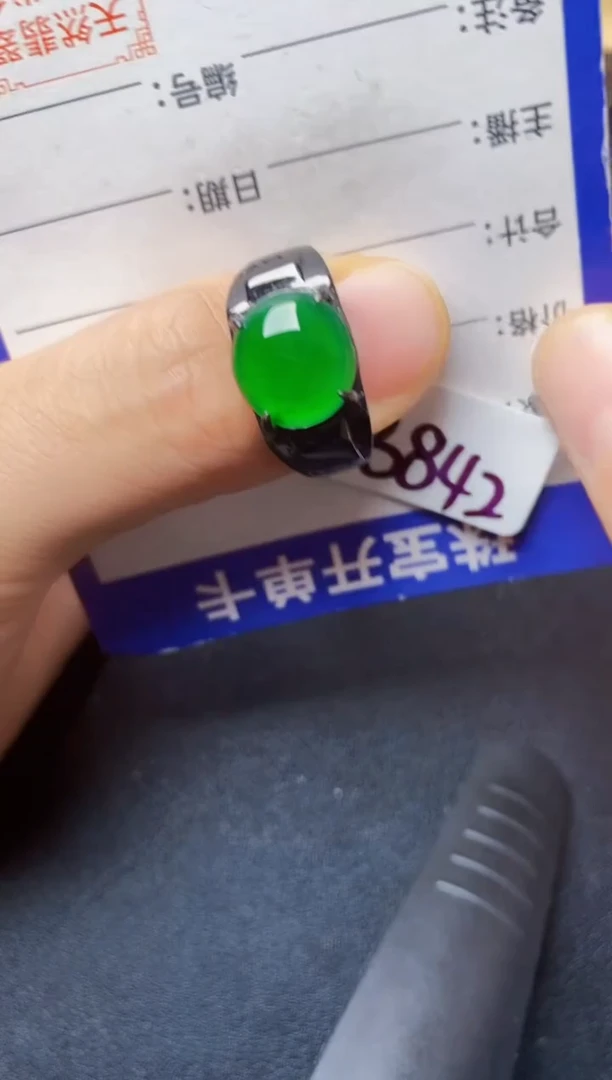 翡翠戒指银S925镶嵌22222222