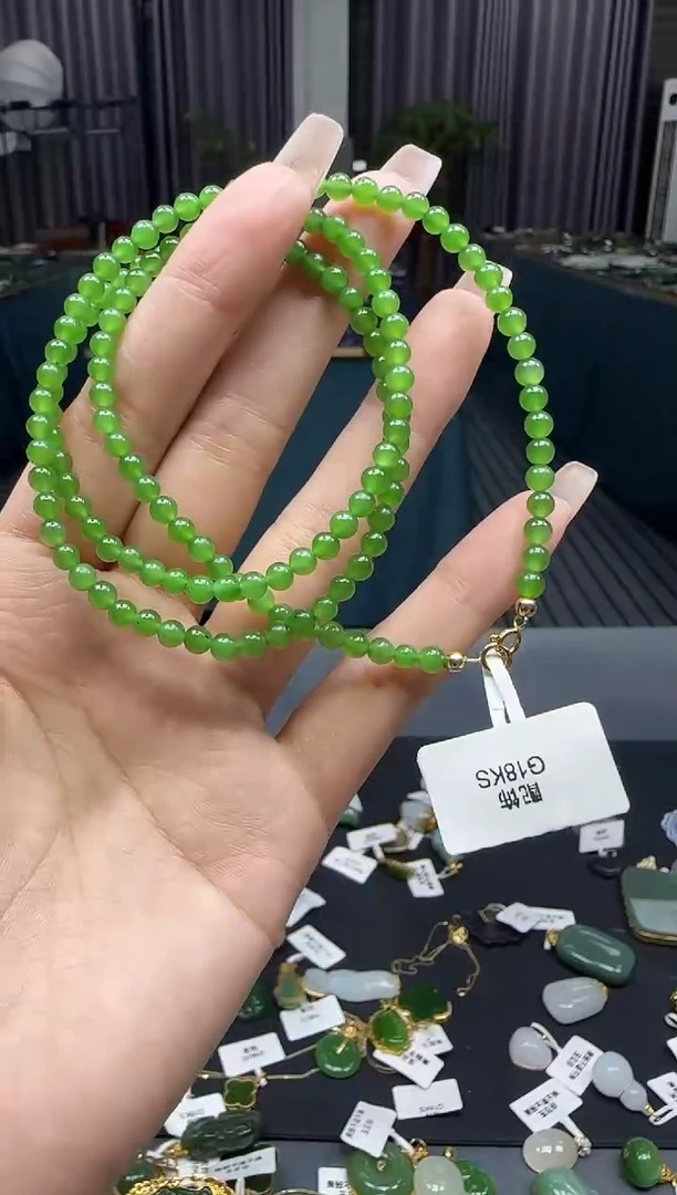 和田玉18K金镶嵌挂件1