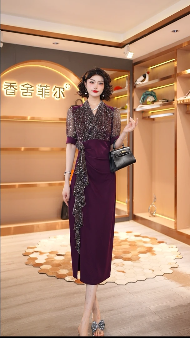 【香舍菲尔】86255-新款法式气质百搭显瘦轻奢修身连衣裙-佩佩