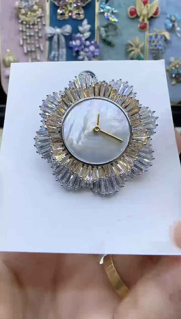 铜合金锆石手表胸针