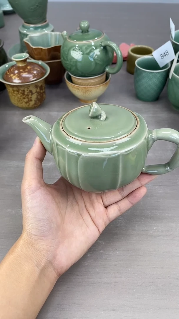 青瓷仓储福利清仓