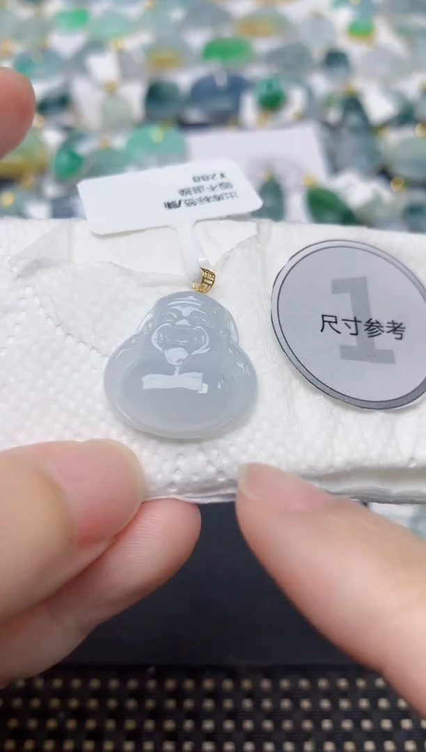 颈饰18K金镶嵌翡翠天然缅甸A货翡翠