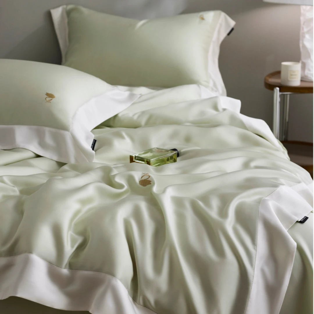 【绸缎级冰伯克系列】天鹅舞步超细旦冷凝天丝白边天鹅刺绣四件床套