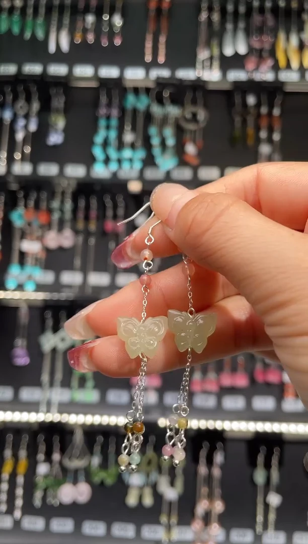 【闪购商品】紫晶耳饰银S925镶嵌 可可爱爱多上4块