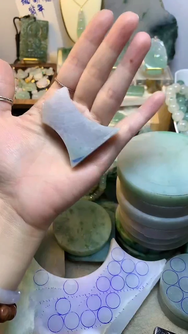 未镶嵌挂件翡翠刀**生 缅甸A货翡翠，没有运费险