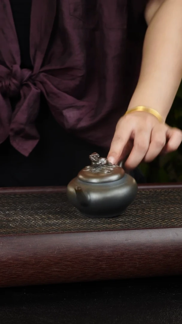 紫砂茶宠柴烧紫砂壶