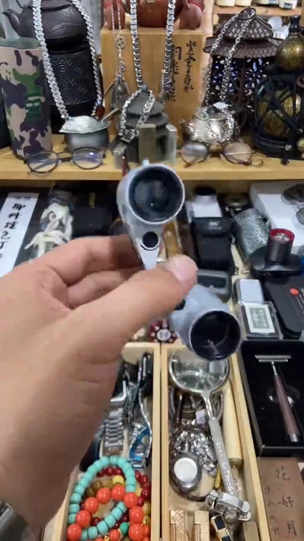 瓷片闪购商品  如图所示