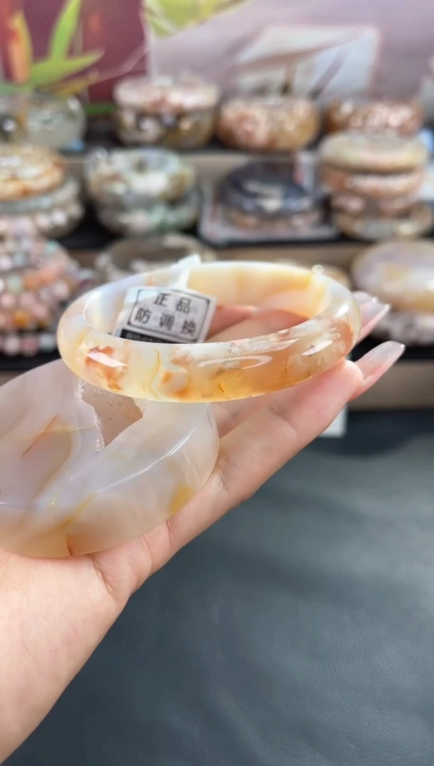 未镶嵌手镯石英质玉59（赠送镯心 不保证完美）