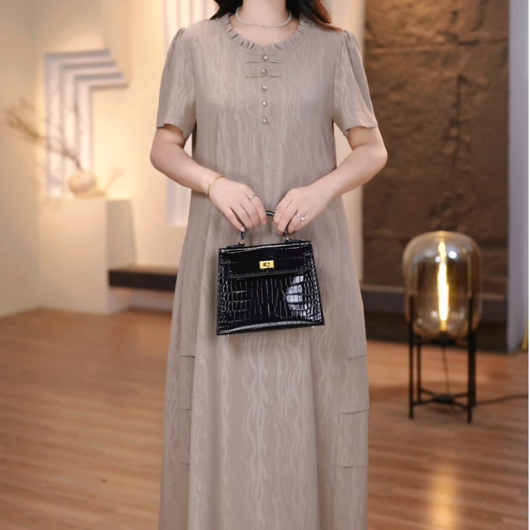 2025夏季新款加肥加大碎花连衣裙大码女装显瘦遮肉减龄妈妈装